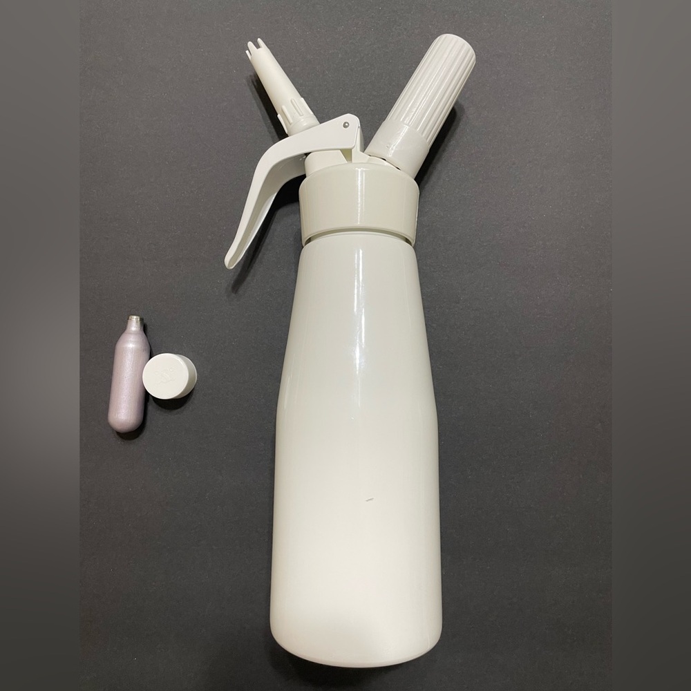 ISI Austria Metal Whipped Cream Maker Pint Size Kitchen Tool